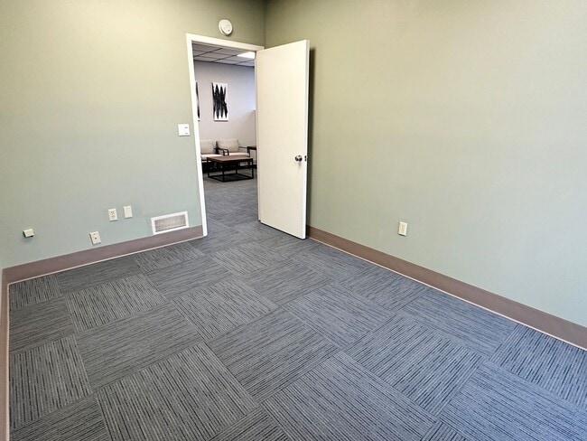 Photo - 1920 Monroe St Unidad 1920 Monroe - Private Office