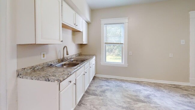 Photo - 3-Bedroom / 1.5 bath Single-Family Home