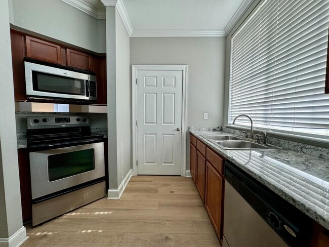 Photo - 3218 Veterans Memorial Pky