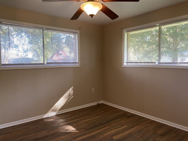 Photo - Charming 2 Bedroom Rental with Wood Floors in Port Allen!
