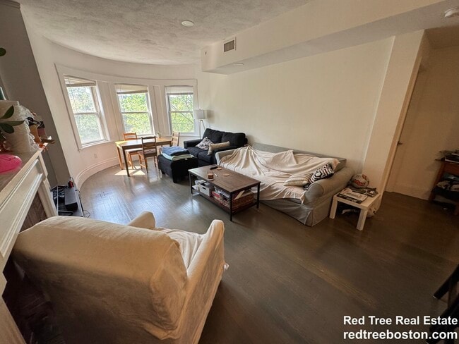 Photo - 1406 Beacon St Unit 3