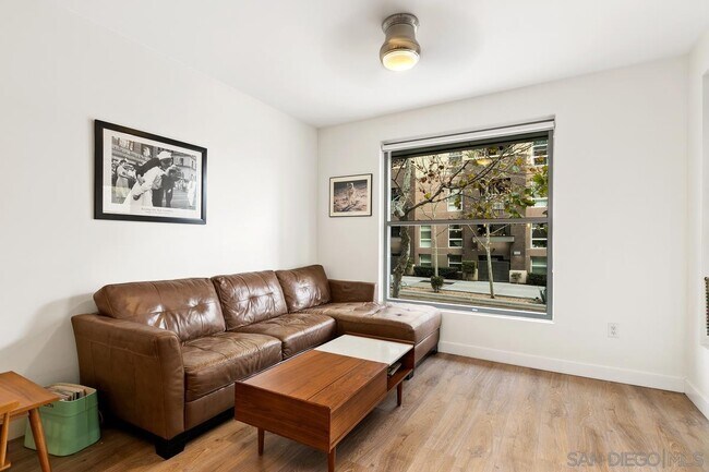 Photo - 1150 J St Unit 202