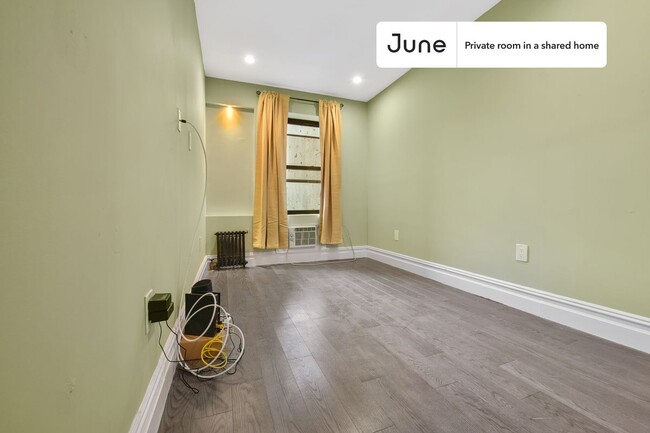 Photo - Room in Shared 3 bed/1 bath home Unidad A