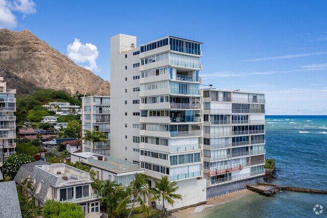 Seabreeze Apartments - Seabreeze Apartments