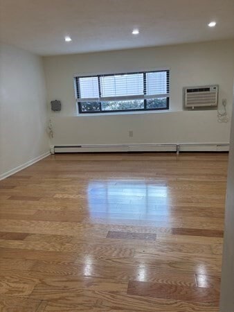 Photo - 146 Willow St Unit 2