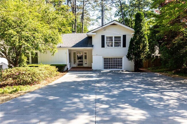 Photo - 88 Karland Dr NW