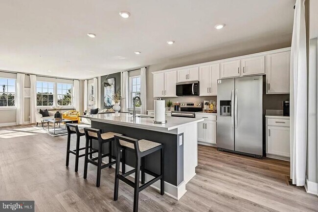143 Willett Holw St