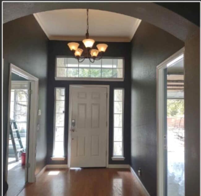 Photo - 11914 Loomis Dr