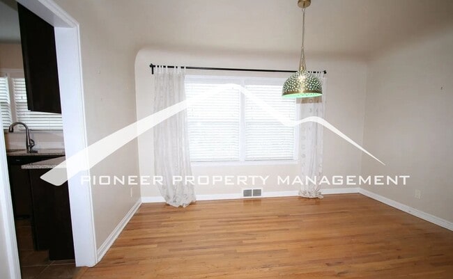 Photo - Adorable neighborhood, Updated Main-Level Living in Ivywild, 3BR/2BA, 1 Car Garage and Enclosed Yard