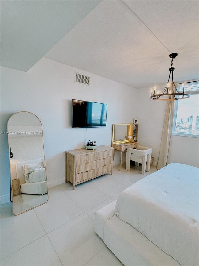 Photo - 1861 NW S River Dr Unit 2609