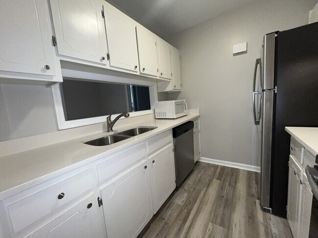 Photo - 3561 Mill Run