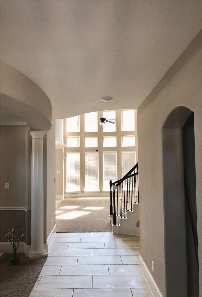 Photo - 520 Pedernales St