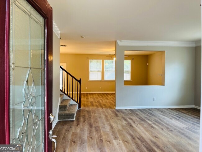 Photo - 113 Westminster Way