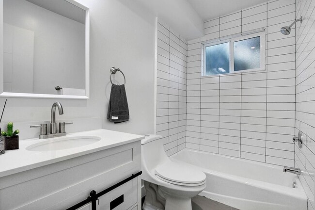 Photo - 163 S Burlington Ave Unit #1