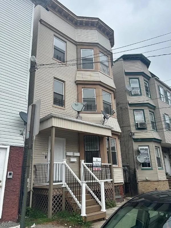 Building Photo - 339 16th Ave Rental