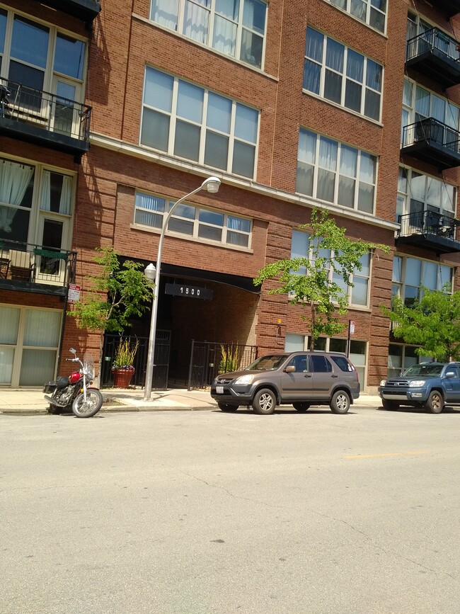 Photo - 1500 W Monroe St Unit 221