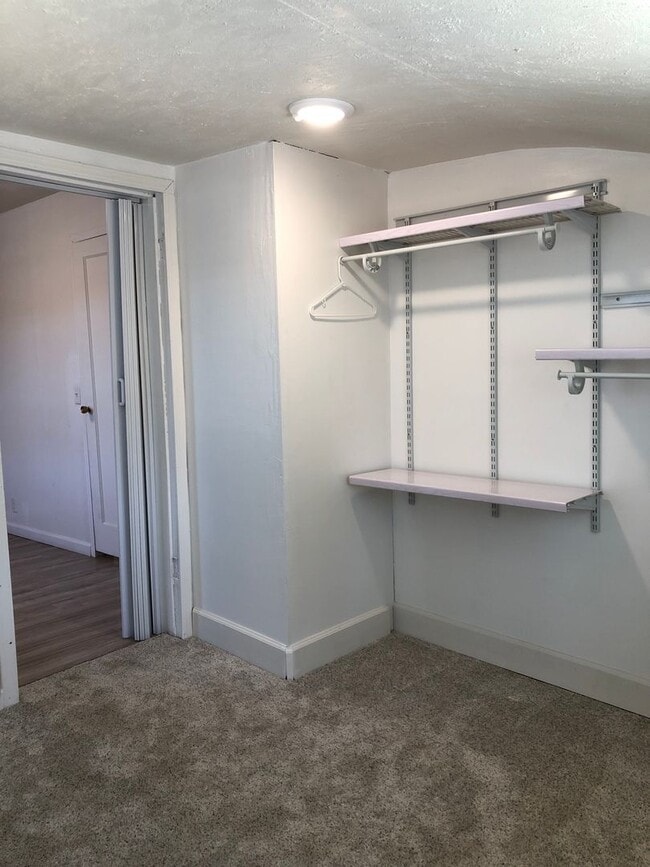 Photo - 307 W 8th St