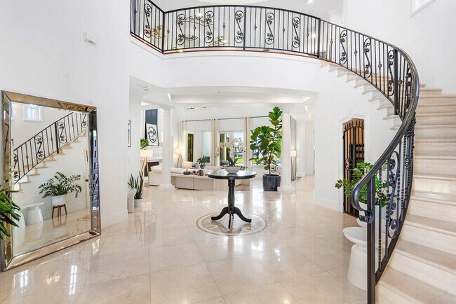 Photo - 350 E Ocean Ave