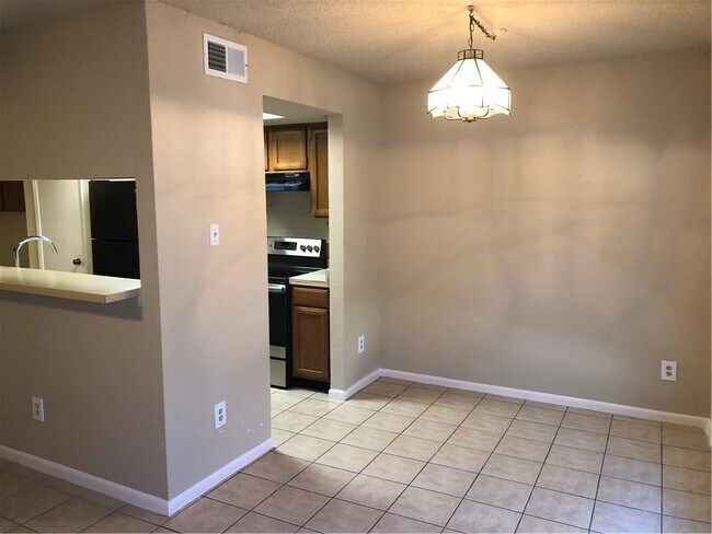 Photo - 13359 Water Oak Ln