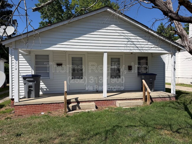 Building Photo - 912 Nashville Rd