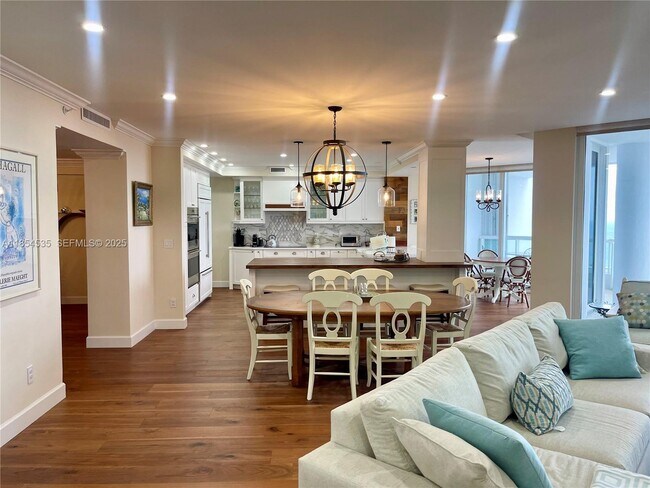 Building Photo - 21050 Point Pl Unit 2803