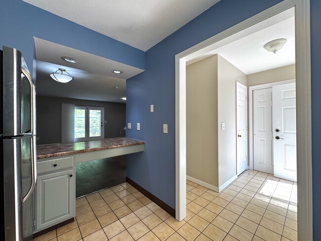 Photo - 114 Oak Ridge Dr Unit 114 Oak Ridge Dr