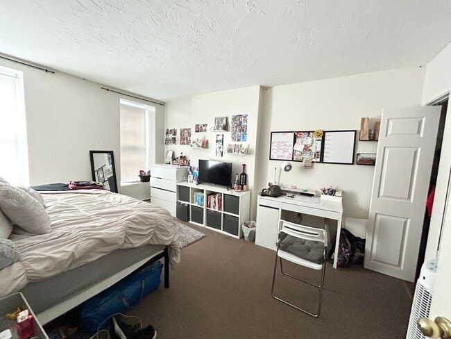 Photo - 75 Hammond St Unit 3