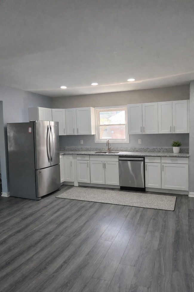 Photo - Beautiful reconstructed 4 bedroom