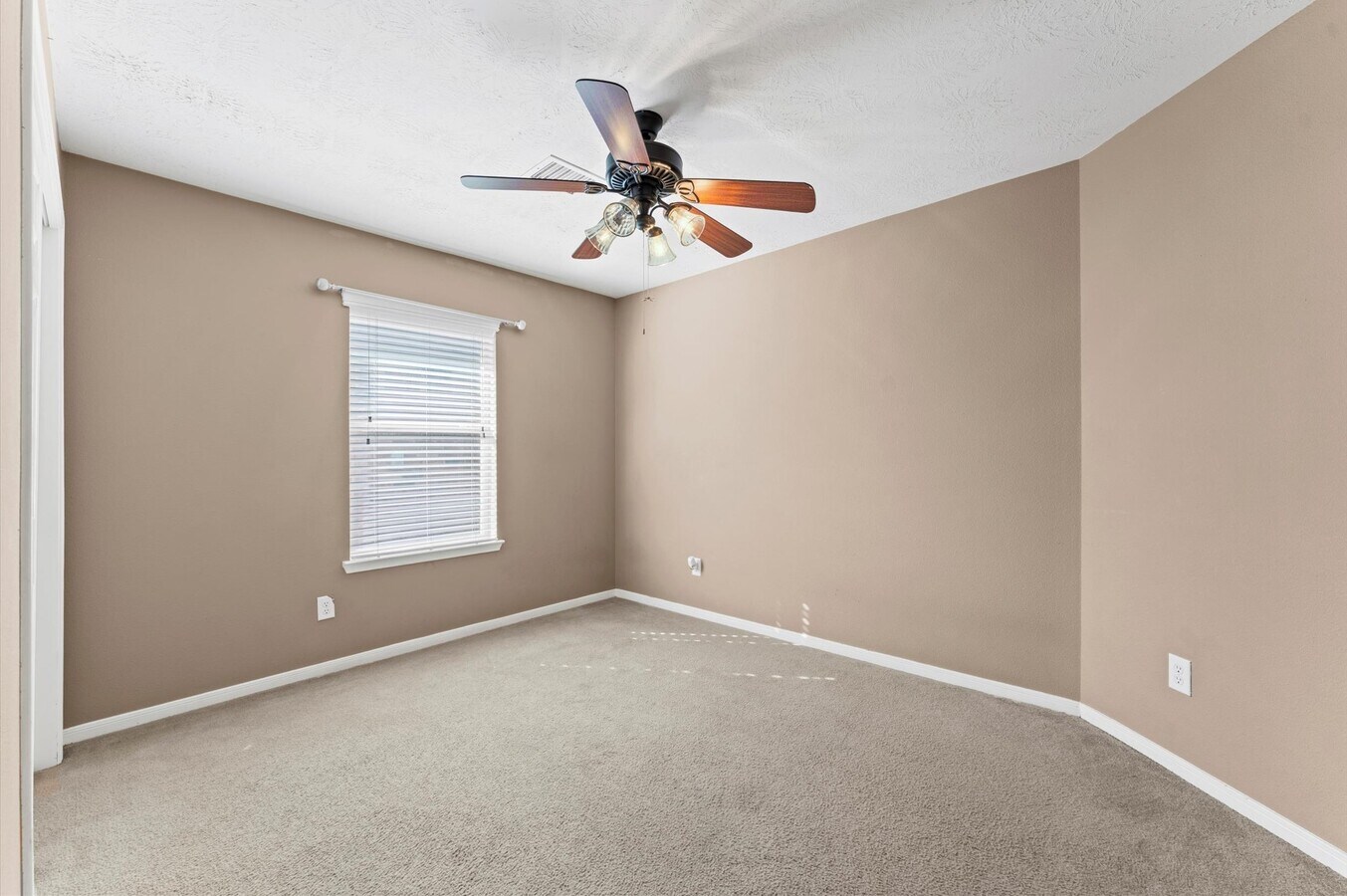 Photo - 15107 Summer Sunset Dr