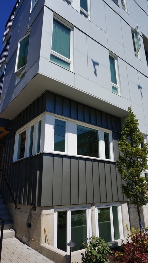 Building Photo - 2418 Ballard Rental