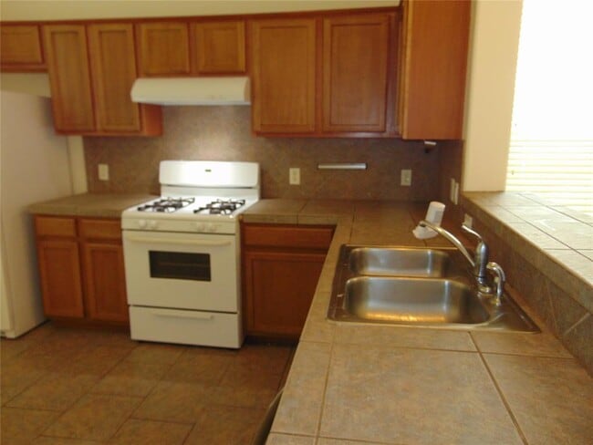 Photo - 2405 Allred Dr