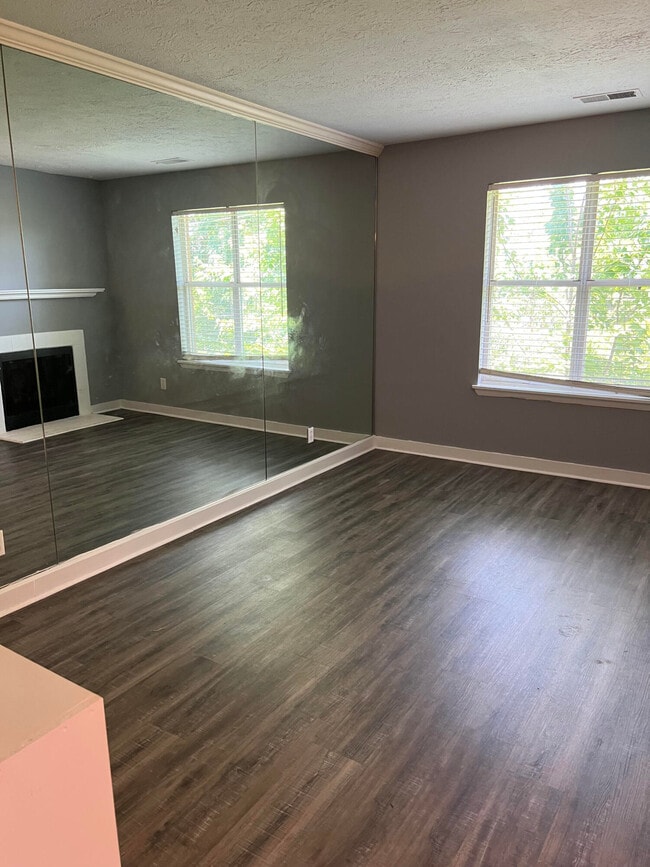 Photo - 421 Redding Rd Unidad 57