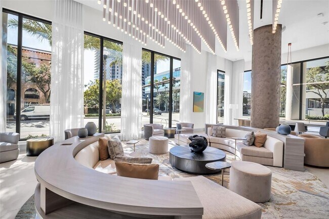 Photo - 275 1st Ave S Unidad 2304