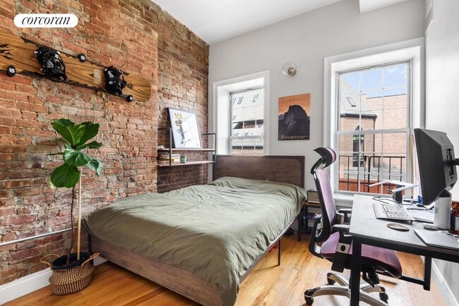 Photo - 558 Driggs Ave