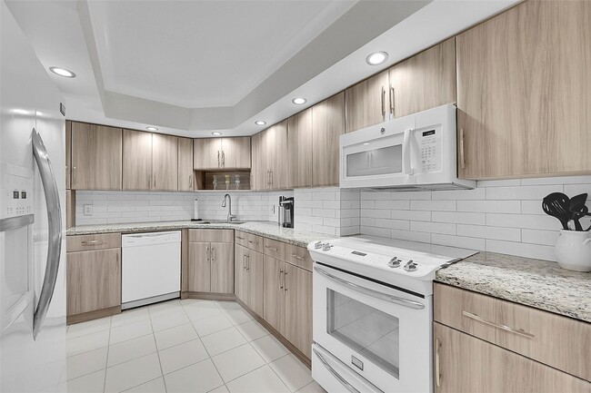 Building Photo - 111 N Pompano Beach Blvd