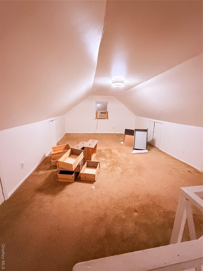 Building Photo - 224-17 Fairbury Ave