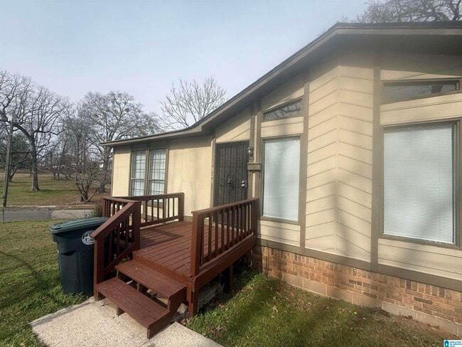 Building Photo - 1828 Avenue W