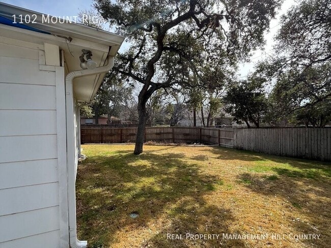 Photo - 1102 Mt Riga Dr