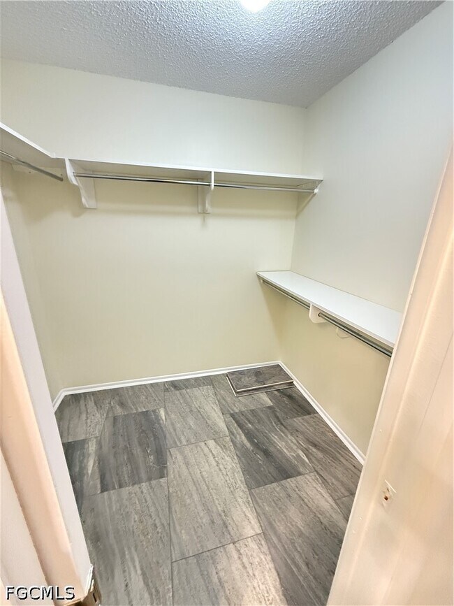 17426 Birchwood Ln Unit 6