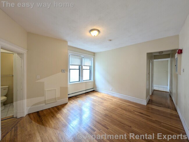 Photo - 77 Hancock St Unidad #7