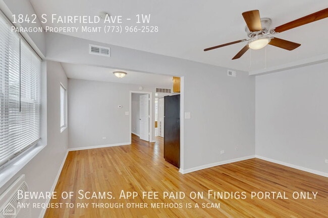 Building Photo - 1842 S Fairfield Ave Unit 1W Rental