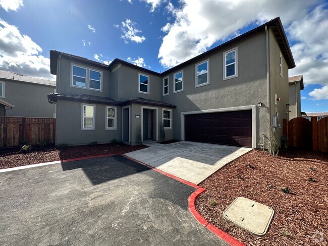 Building Photo - Beautiful 4 Bedroom / 3 Bath River Islands... Rental