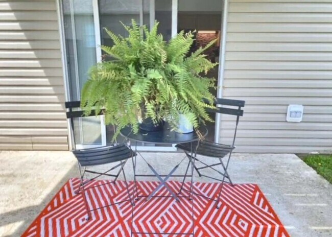 490 Abby Ln Unit 3