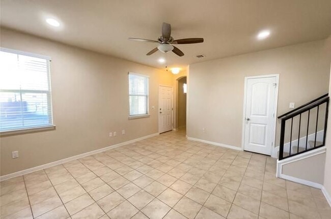 Photo - 2880 Donnell Dr