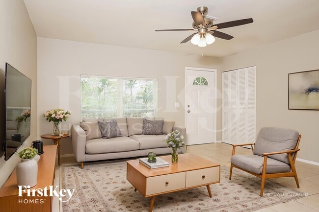 Photo - 1633 Hayworth Rd