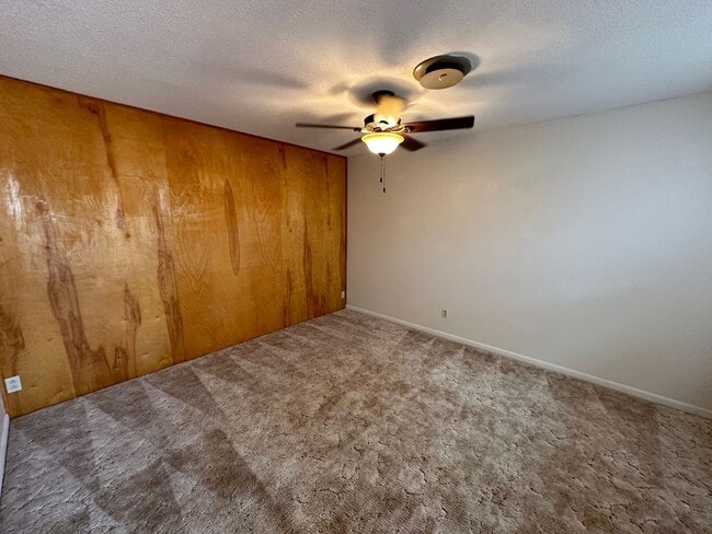 Photo - 5405 George Terrace