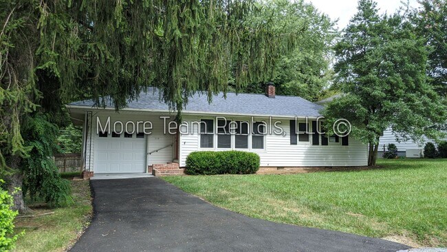 710 Oak Terrace Ln