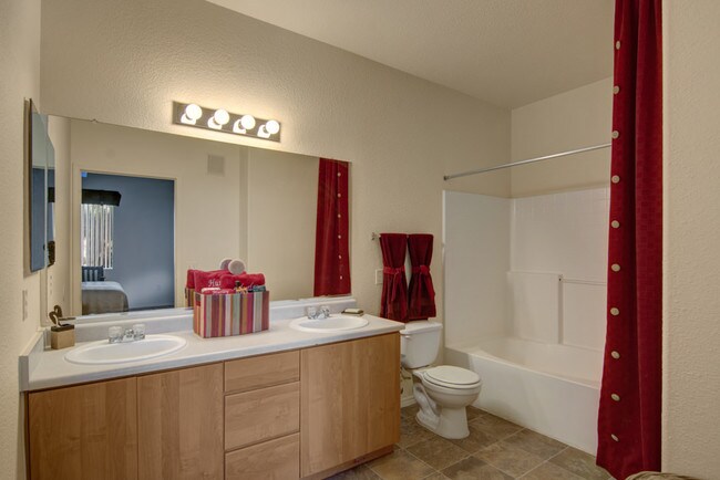 Arezzo Apartments For Rent in Phoenix, AZ