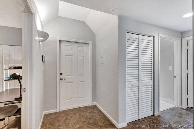 Photo - 300 Uno Lago Dr Unit 101