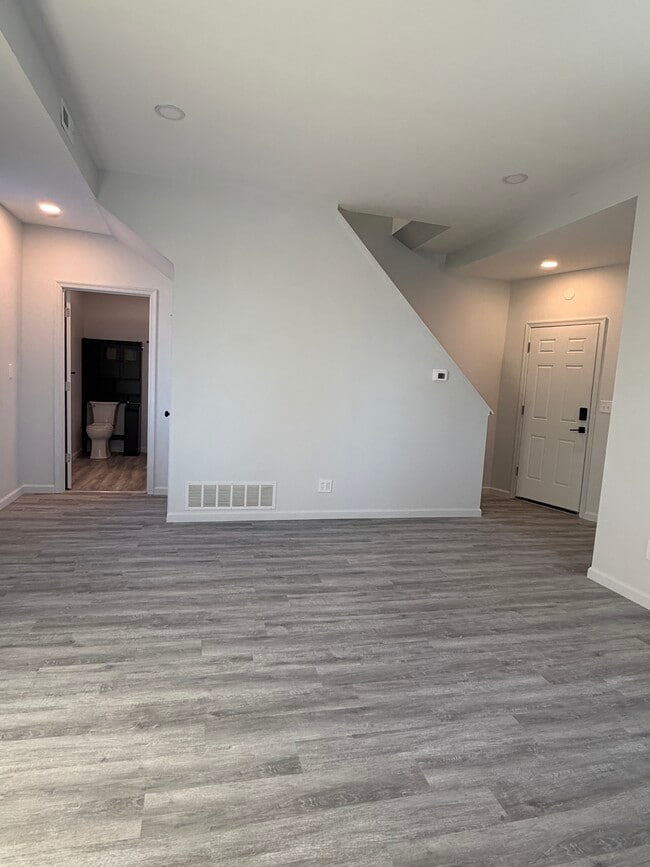 Photo - 934 11th Ave Unit 2F